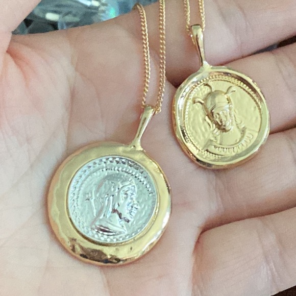 Coin Pendant Vintage Double Chain Layered Necklace - Picture 10 of 11